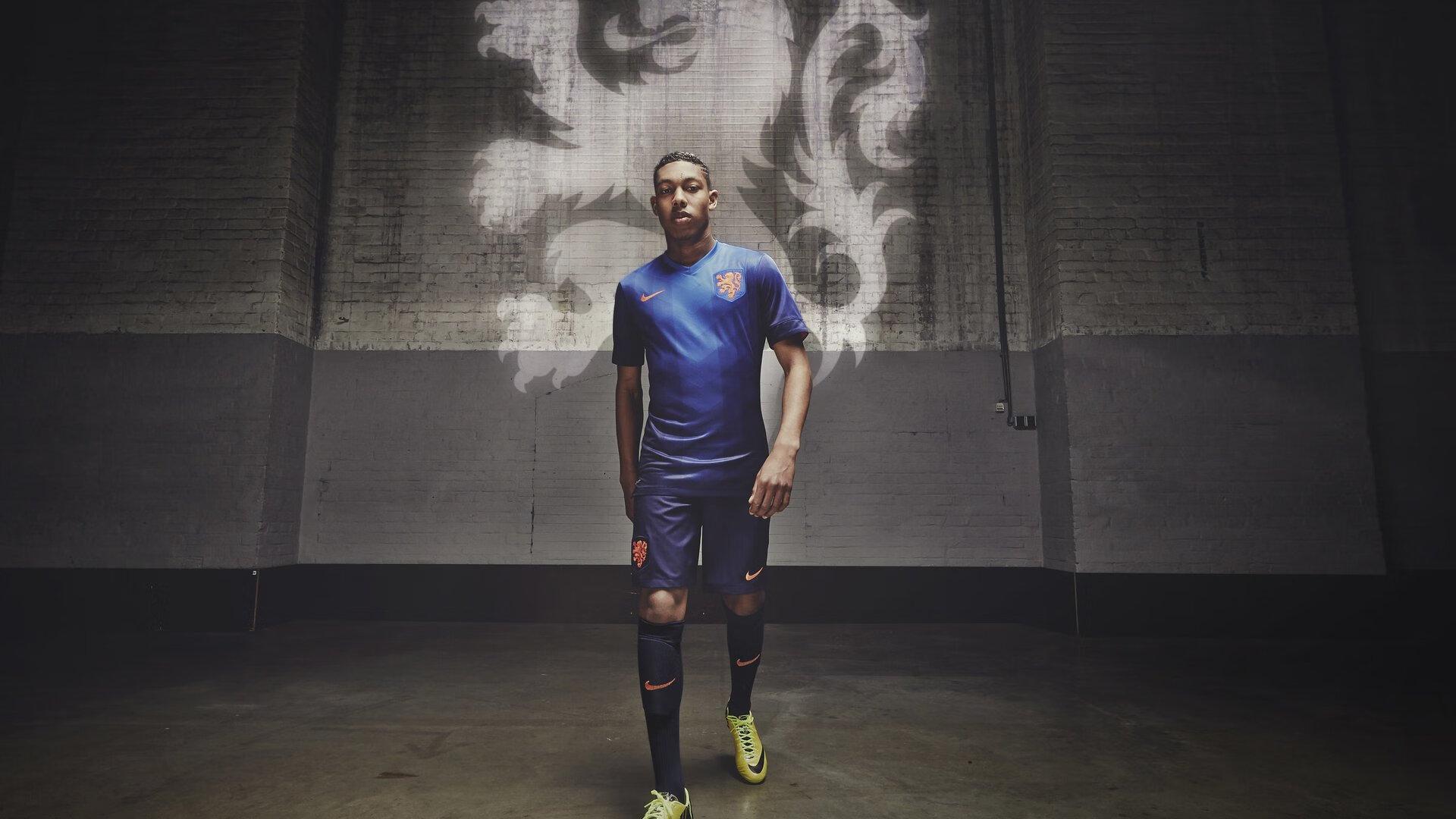 CBA季后赛激战正酣 辽宁本钢力克广东东莞大益夺赛点【28圈