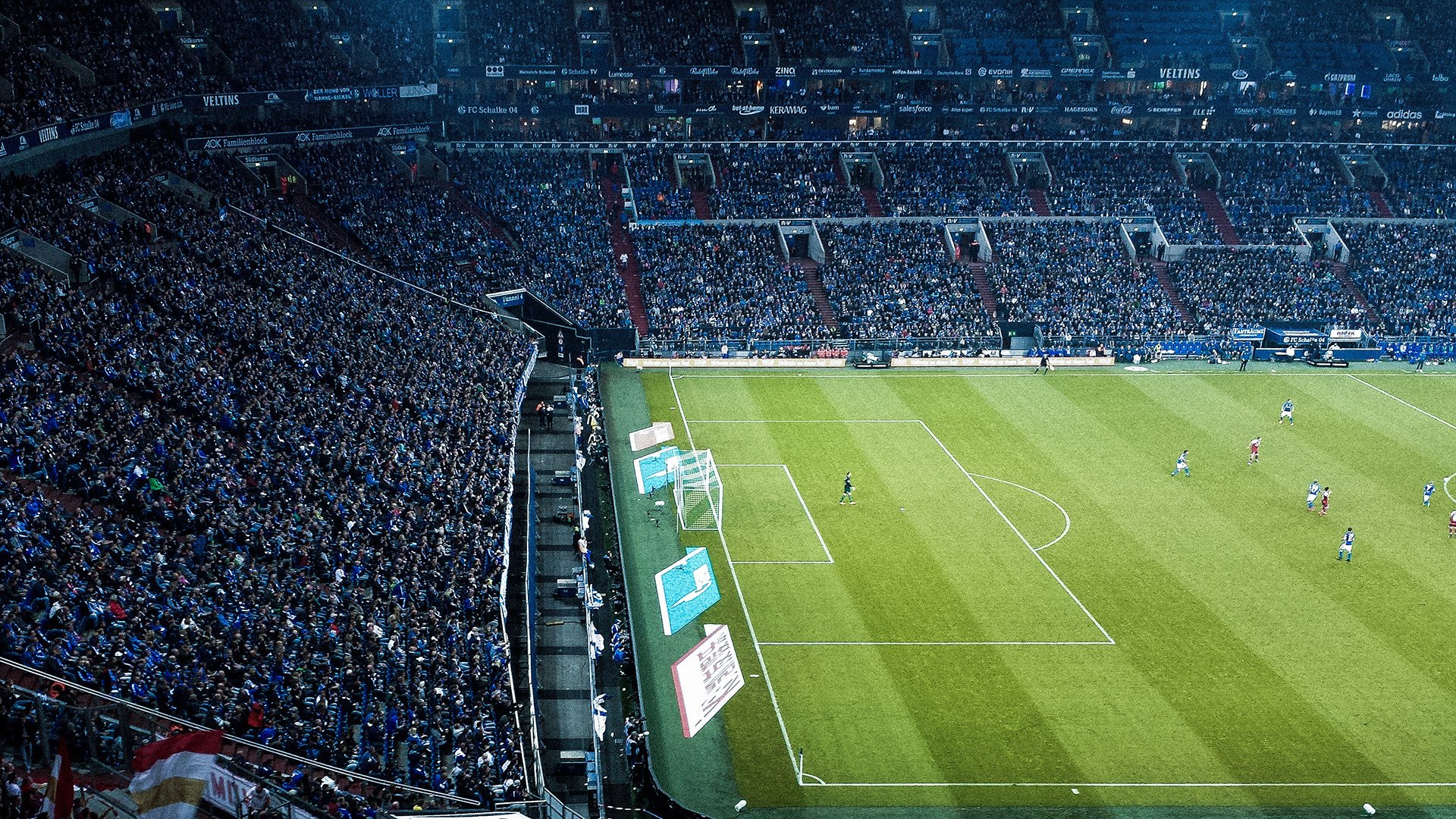 世界杯激战正酣，豪门对决引爆全球球迷热情【28圈电脑版】