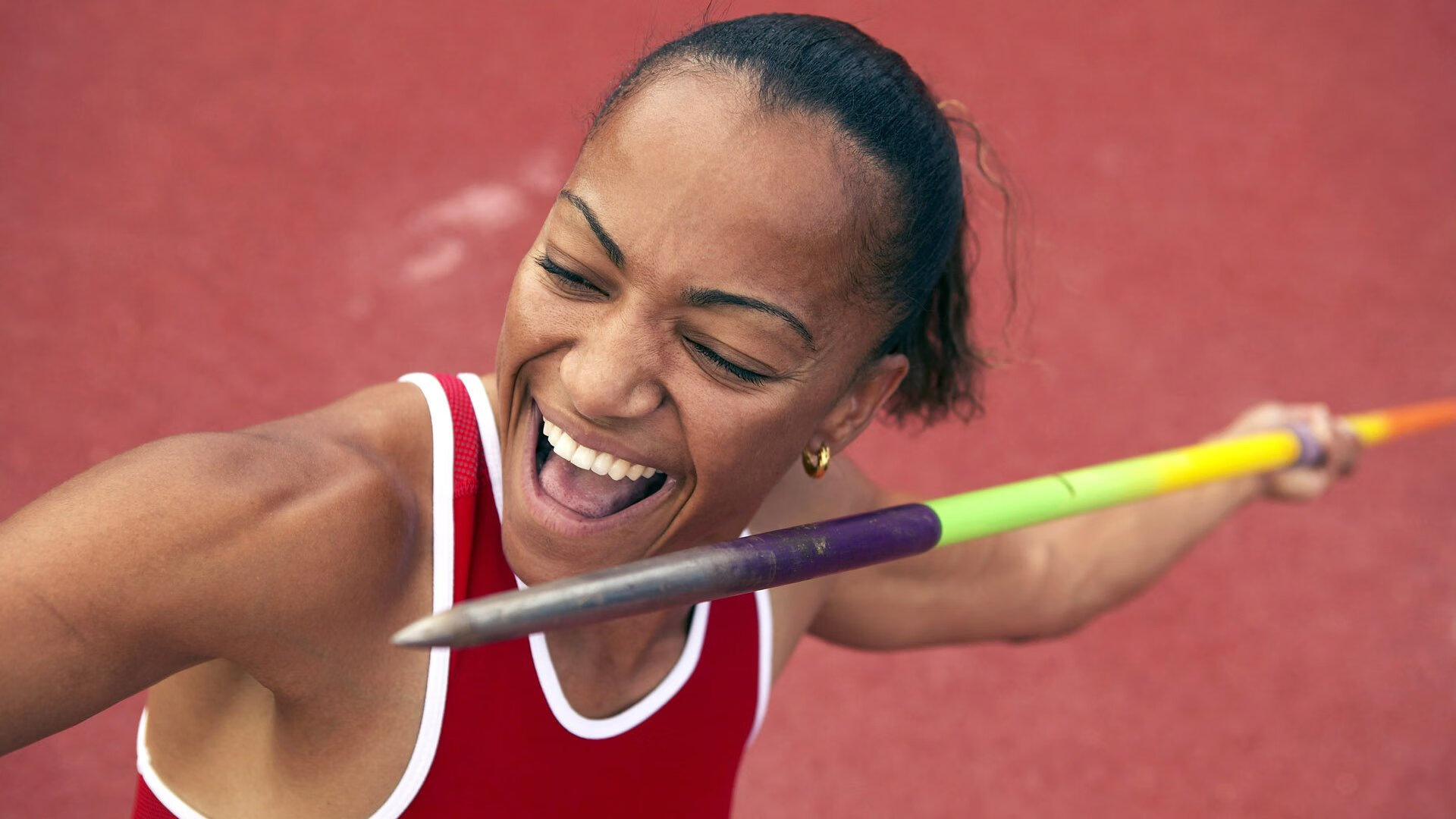 阿尔卡拉斯横扫对手晋级美网八强 新生代巨星闪耀法拉盛公园