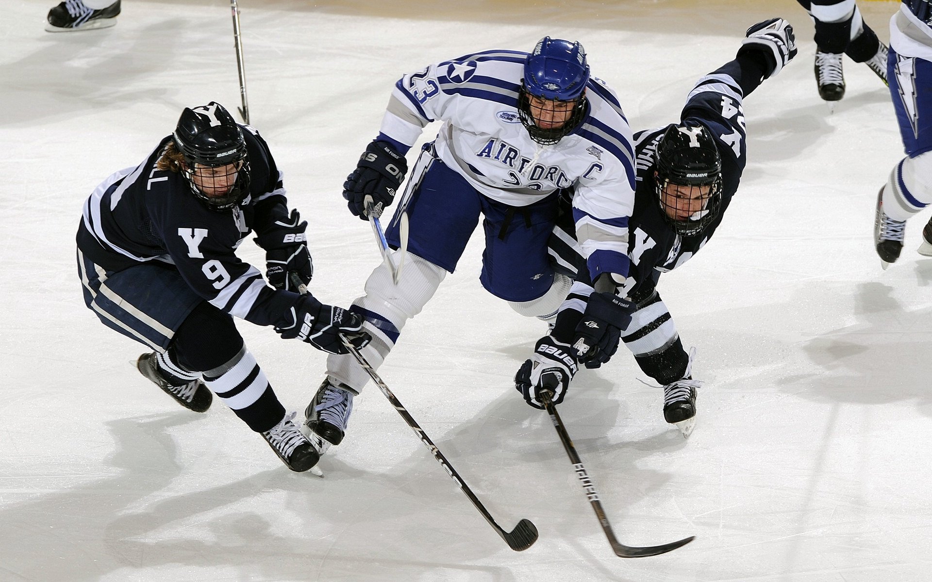 深度战术分析,揭秘冠军球队的制胜密码
